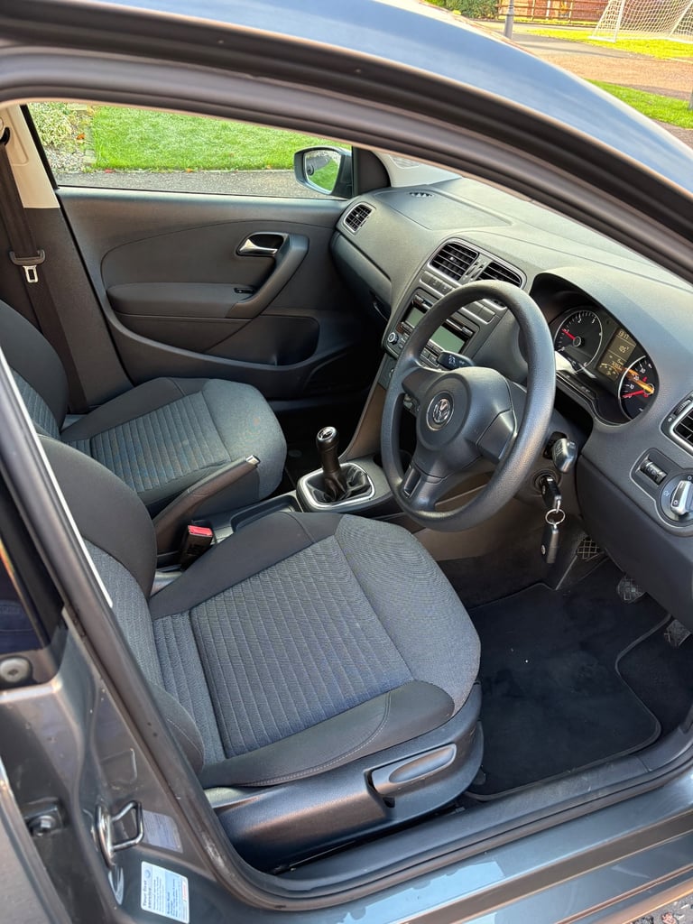 Volkswagen, POLO, Hatchback, 2009, Manual, 1598 (cc), 5 doors
