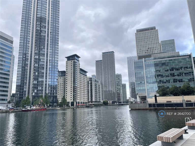 Studio flat in One Park Drive Canary Wharf, London, E14 (#2642700)