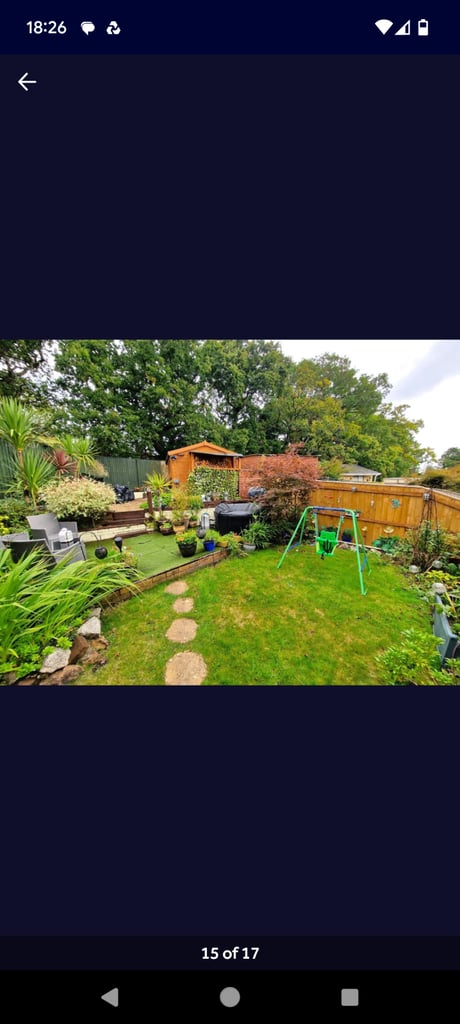 Double room in Exeter to rent. On a bus route