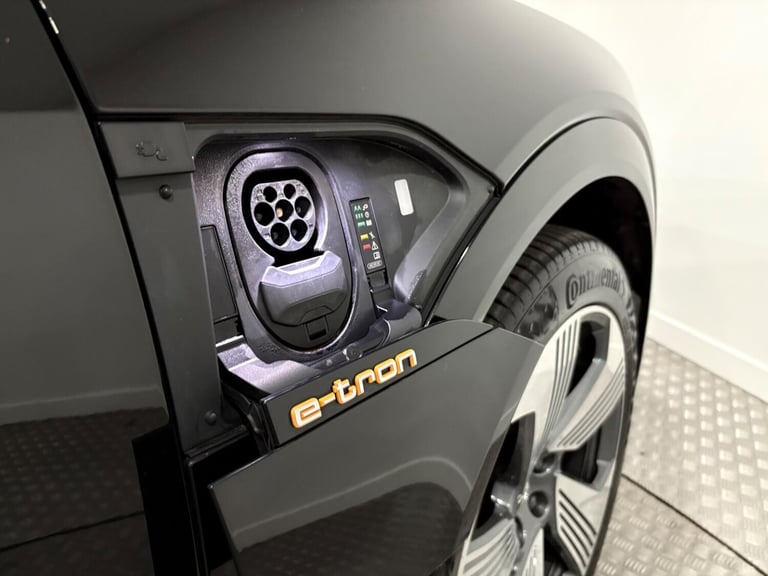  Audi e-tron 55 Launch Edition Auto quattro 5dr 95kWh Electric Automatic