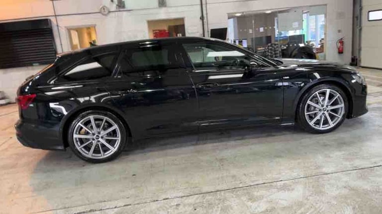 2022 Audi A6 Avant 2.0 TDI 40 Black Edition Estate 5dr Diesel S Tronic quattro Euro 6 (s/s) (2 Es...