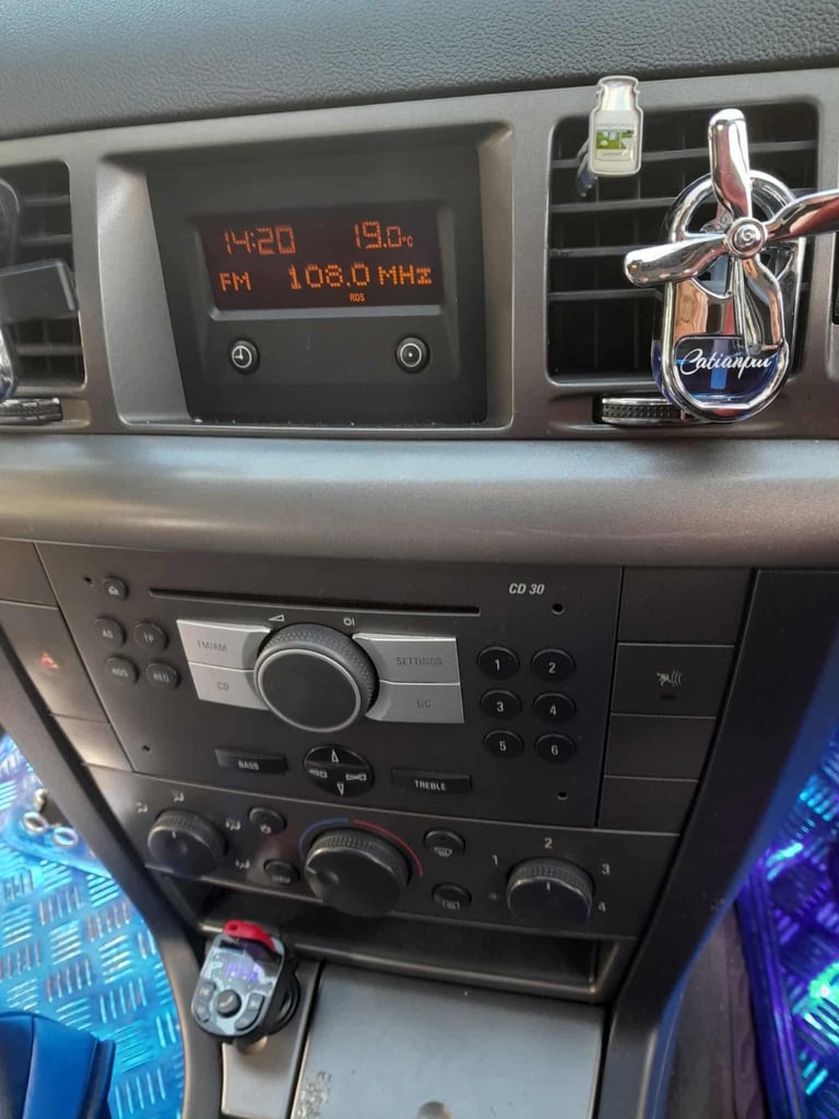 Vauxhall, VECTRA, Hatchback, 2007, Manual, 1796 (cc), 5 doors