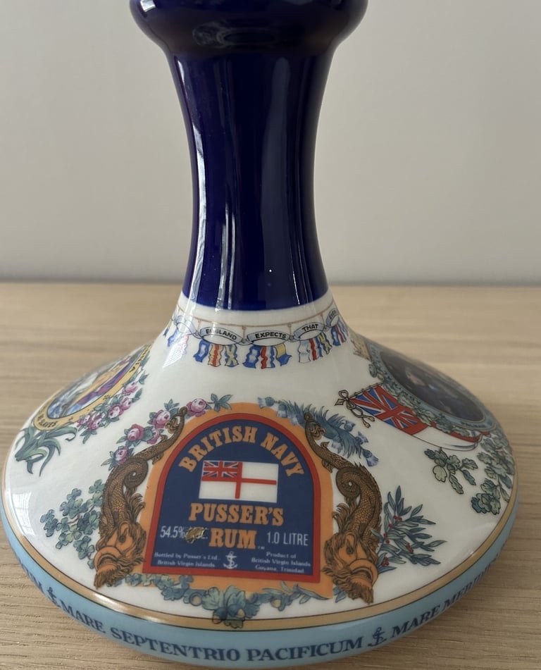 Royal Navy Pussers Rum 54.5 % ABV in 1L Ceramic Decanter.  A Perfect Christmas Gift?