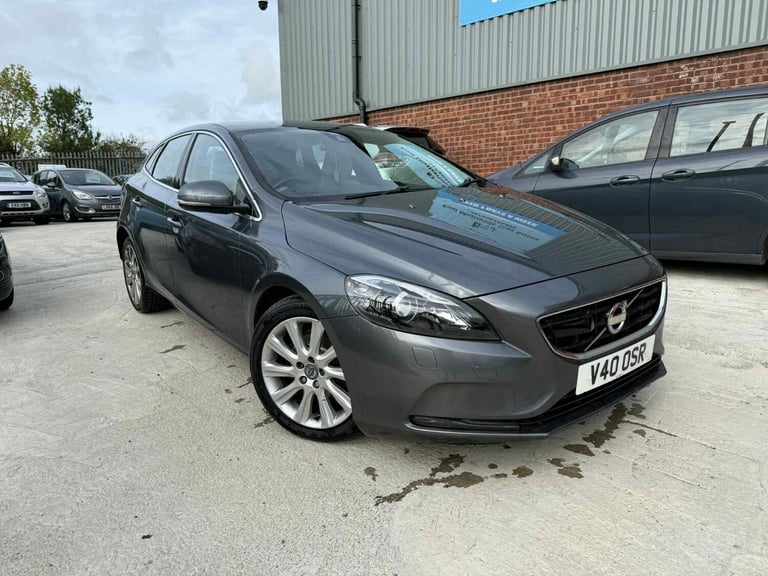 image for 2013 Volvo V40 D3 SE Lux Nav 5dr HPI CLEAR, 3 OWNERS FROM NEW, 3 MONTHS WARRANTY HATCHBACK Diesel...