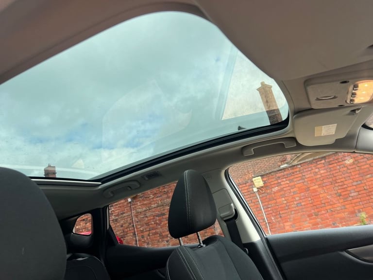 2019 Nissan Qashqai 1.3 DiG-T N-Connecta 5dr HATCHBACK PETROL Manual