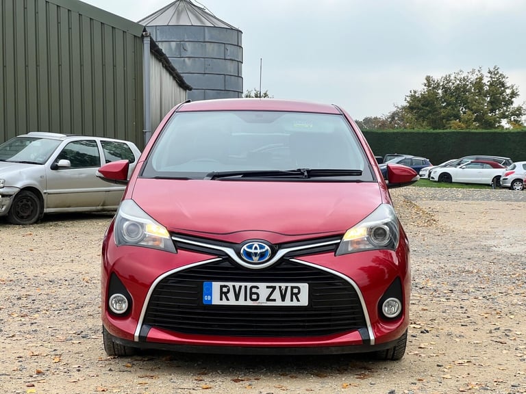 2016 Toyota Yaris 1.5 VVT-h Icon E-CVT Euro 6 5dr HATCHBACK Petrol/Electric Hybrid Automatic