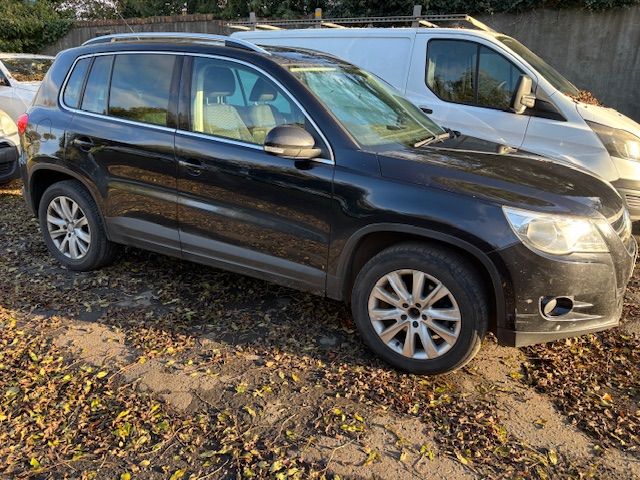 image for Volkswagen, TIGUAN, Estate, 2011, Manual, 1968 (cc), 5 doors