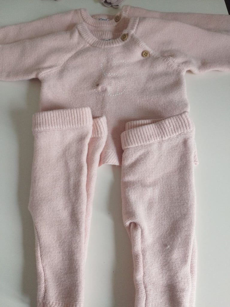 image for Twin sets 0-3 M