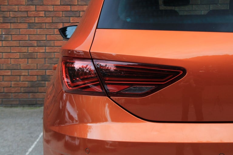 2019 SEAT Leon 2.0 TSI FR DSG Euro 6 (s/s) 5dr HATCHBACK Petrol Automatic