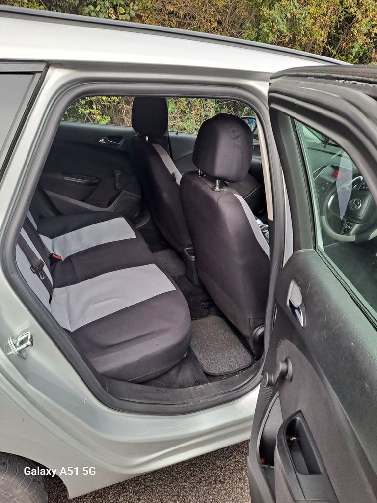Vauxhall, ASTRA, Estate, 2014, Manual, 1598 (cc), 5 doors