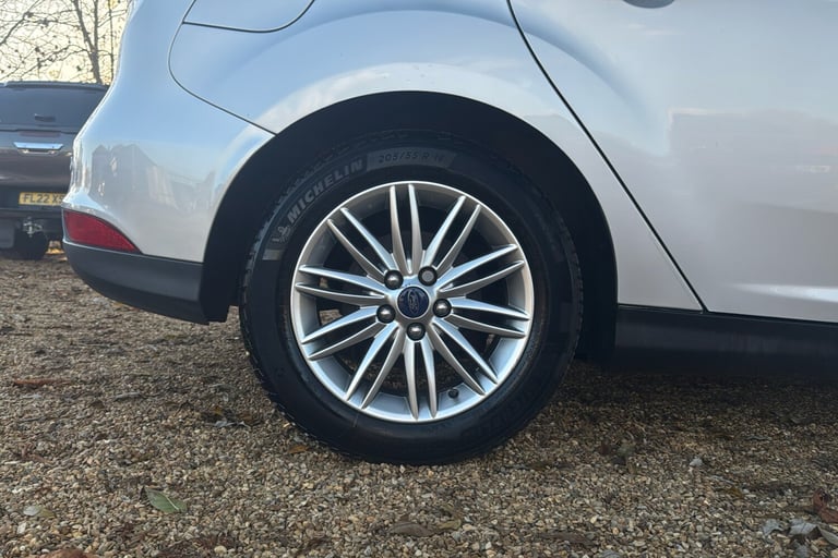  Ford Focus 1.0t Ecoboost Zetec Edition Hatchback 5dr Petrol Manual Euro 6 s/s