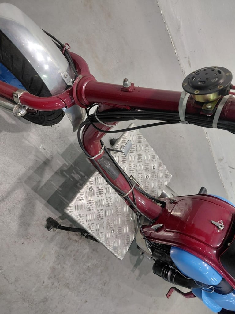 Lambretta Li125 Series 3 STAFFORD MOTORCYCLES LIMITED