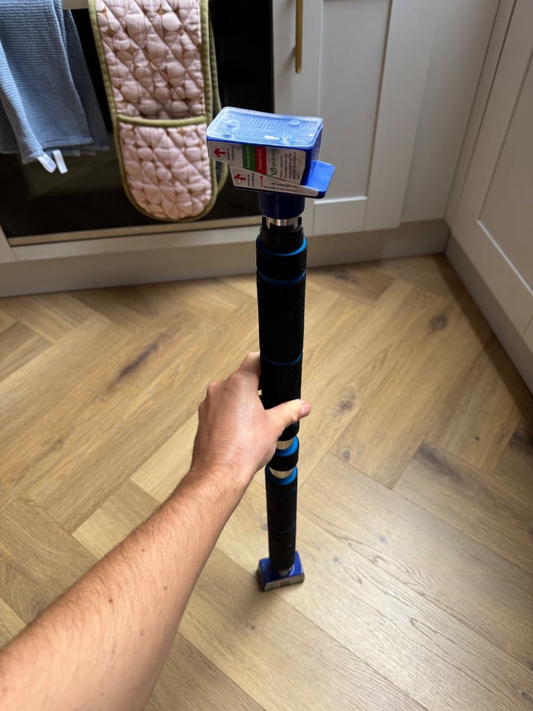 image for Pull Up Bar - No Screws Required (Doorframe)