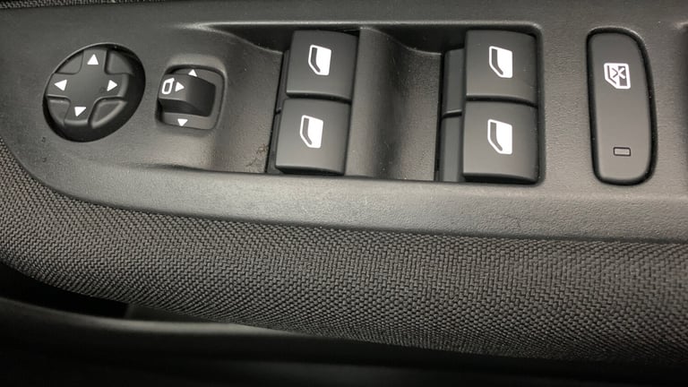 2023 Peugeot 208 1.2 PureTech Active Premium + Hatchback 5dr Petrol Manual Euro 6 (s/s) (75  Hatc...