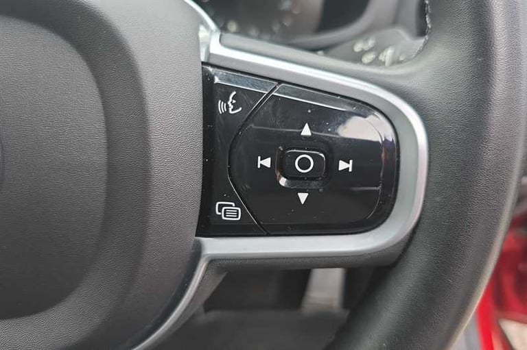 2022 Volvo S60 2.0 B5P R DESIGN 4dr Auto SALOON PETROL Automatic