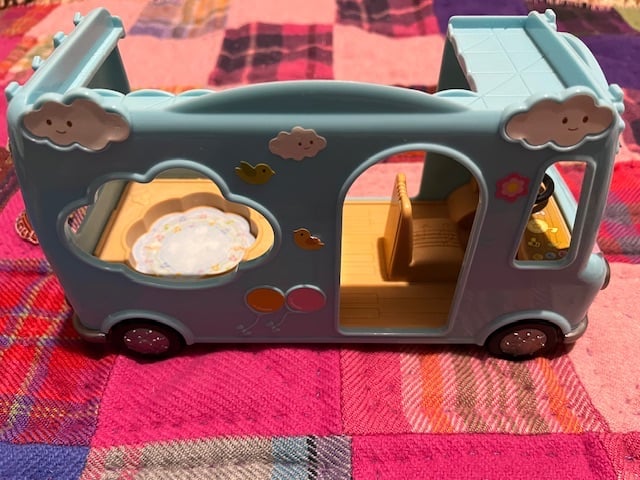 Sylvanian nursery bus & triple baby pram