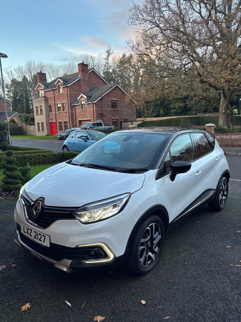 Renault, CAPTUR, Hatchback, 2017, Manual, 898 (cc), 5 doors