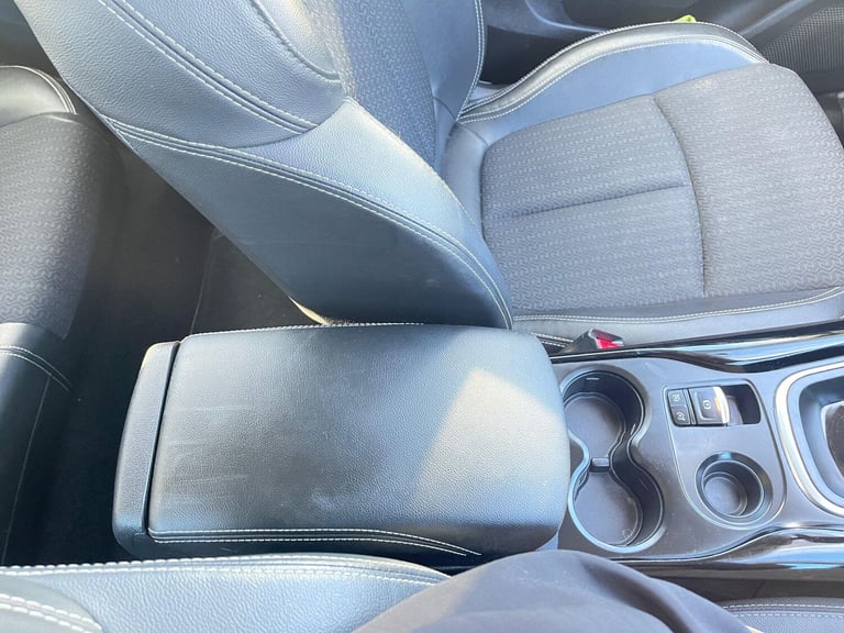 2017 Renault Kadjar 1.2 TCe Dynamique S Nav EDC Euro 6 (s/s) 5dr HATCHBACK Petrol Automatic