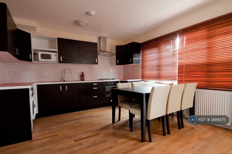 1 bedroom flat in Clitterhouse Road, London, NW2 (1 bed) (#2666175)