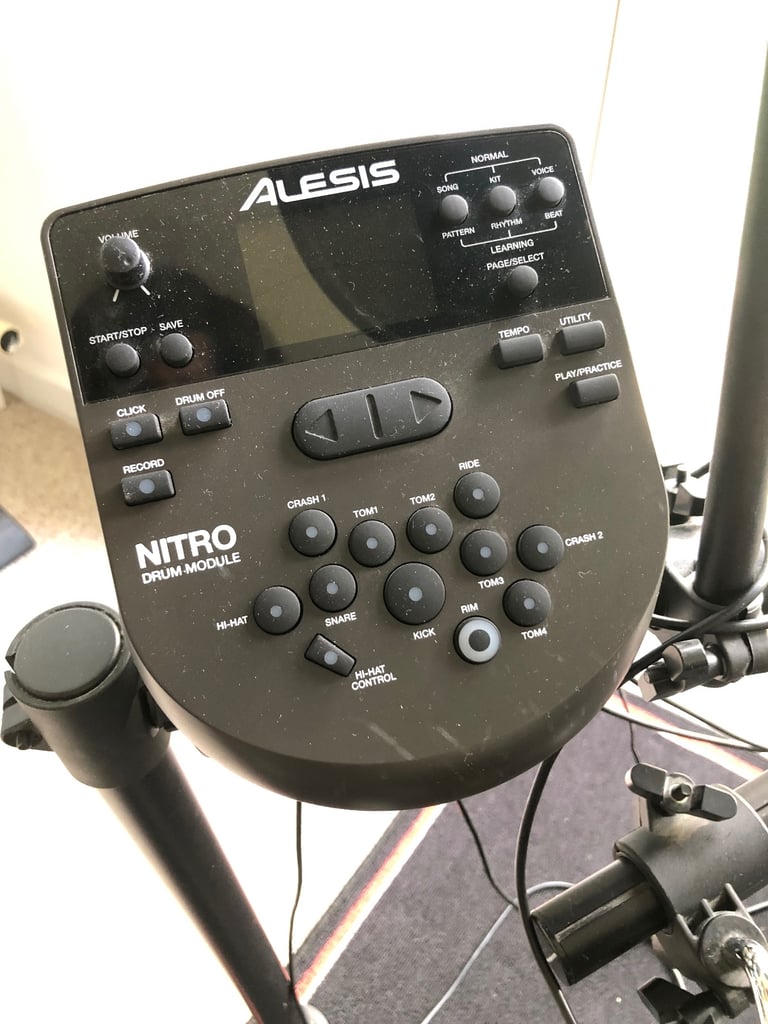 Alesis Nitro Mesh drum kit