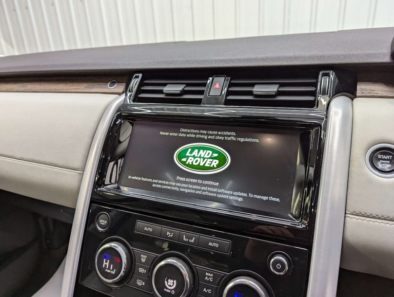 2017 Land Rover Discovery 2.0 Discovery HSE SD4 Auto 4WD 5dr SUV Diesel Automatic