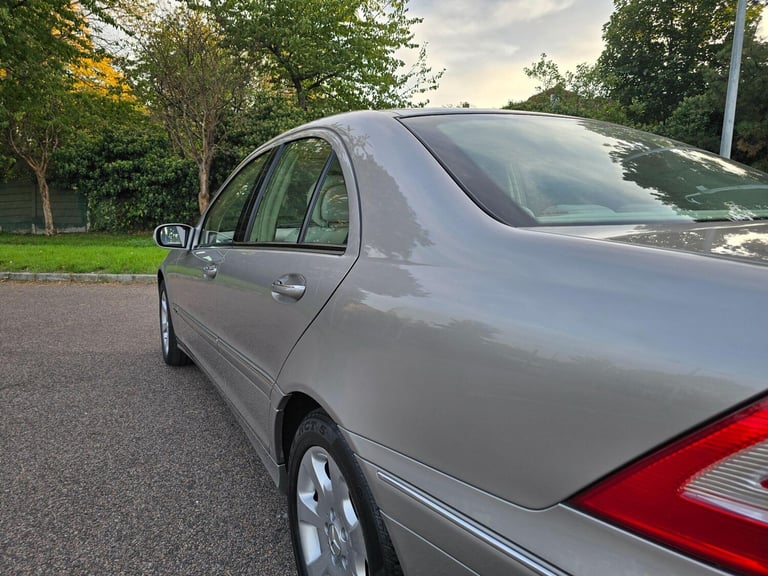 2006 Mercedes-Benz C Class 1.8 C180 Kompressor Elegance SE 4dr SALOON Petrol Automatic