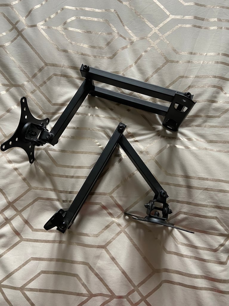 One Perlegear monitor wall mount
