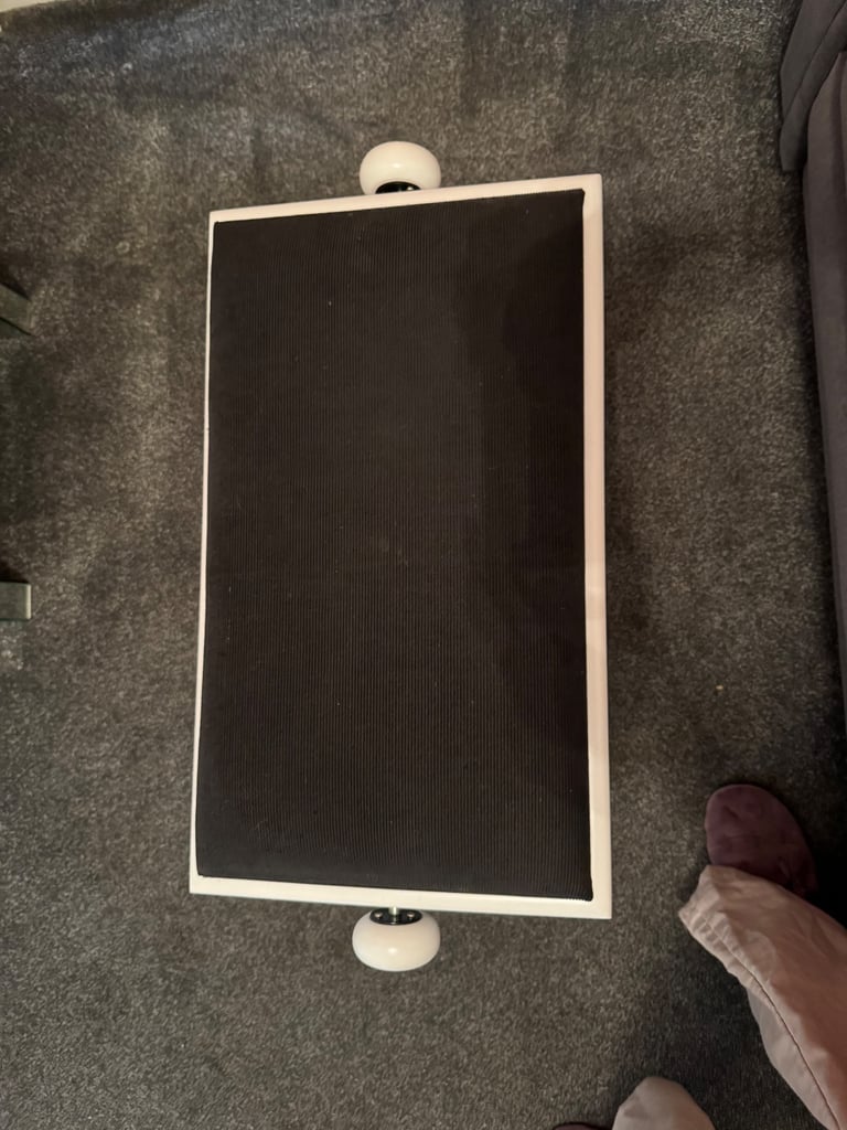 White wood Yamaha Clavinova digital piano 