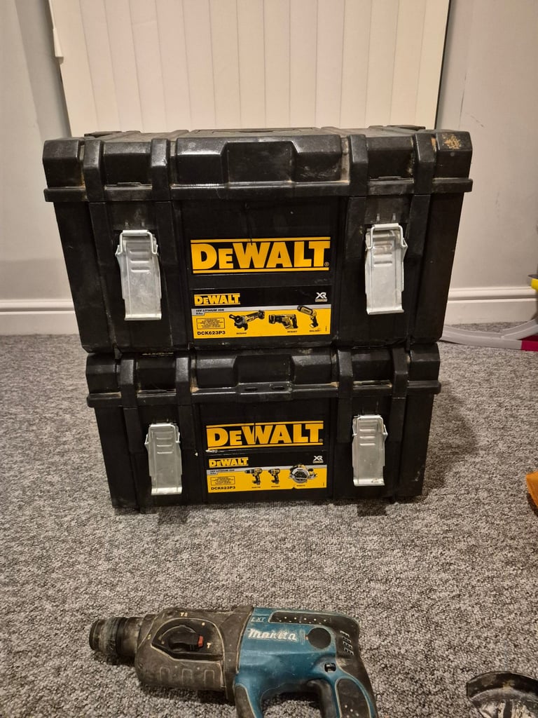 Dewalt, makita, 18v, bosch, tools jigsaw, multi tool , impact driver, sds, building 