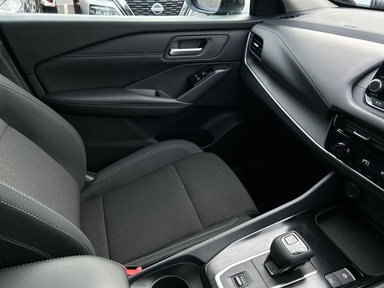 2021 Nissan Qashqai 1.3 DIG-T MHEV Acenta Premium XTRON Euro 6 (s/s) 5dr SUV PETROL Automatic