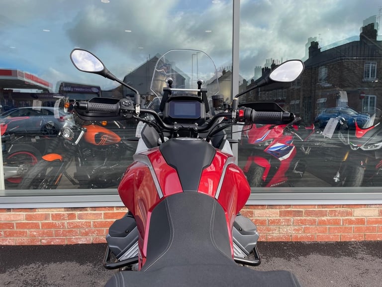 Moto Guzzi Stelvio V100