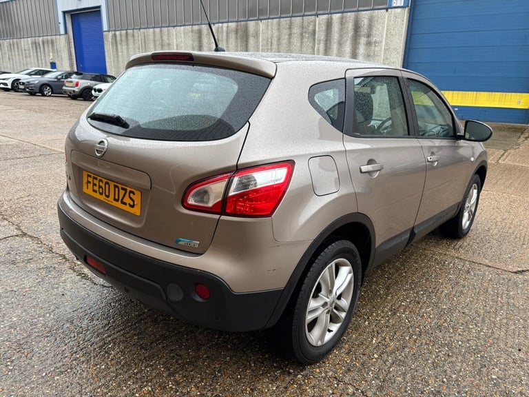 2010 Nissan Qashqai 1.5 dCi Acenta 5dr HATCHBACK Diesel Manual