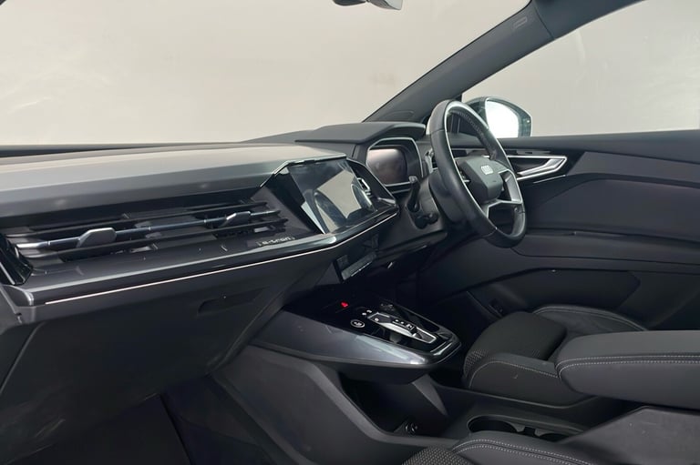  Audi Q4 E Tron 35 S Line Suv 5dr Electric Auto 55kwh 170 Ps Electric