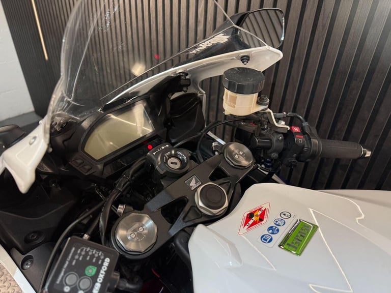 2014 Honda CBR1000RR Fireblade 1000