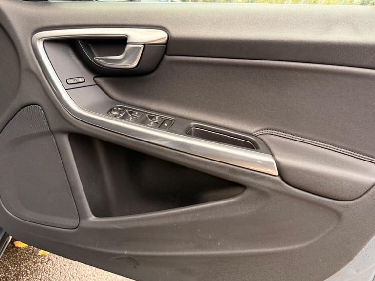 2011 Volvo S60 2.0 D3 SE Geartronic Euro 5 4dr SALOON Diesel Automatic