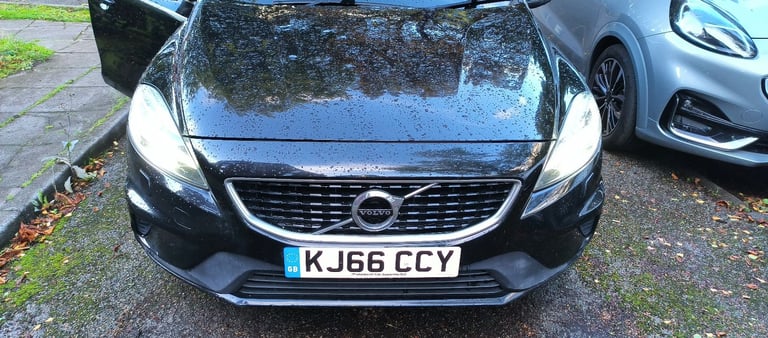 Volvo, V40 D4 R Design Pro, Hatchback, 2017, Manual, 1969 (cc), 5 doors - Price Negotiable.