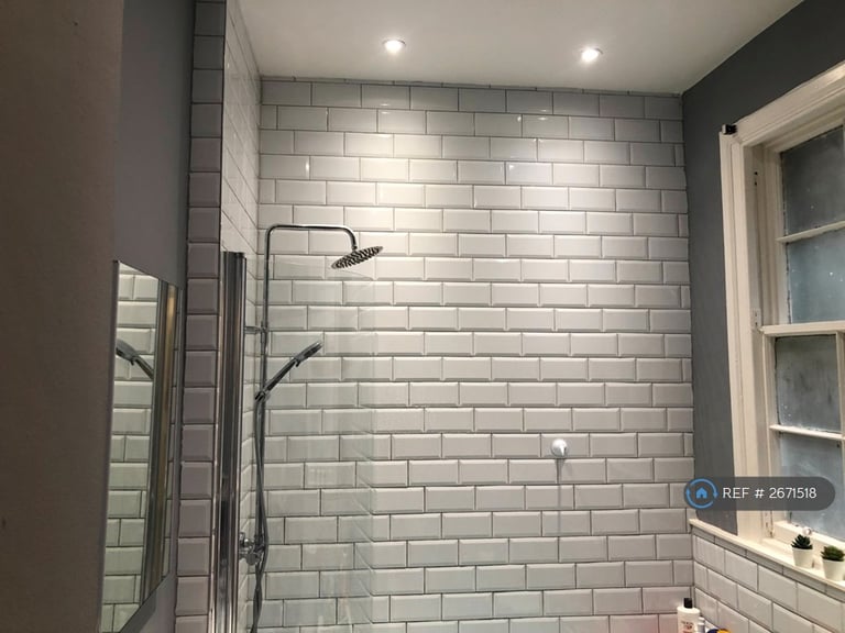 2 bedroom flat in Montgomery Street, Edinburgh, EH7 (2 bed) (#2671518)