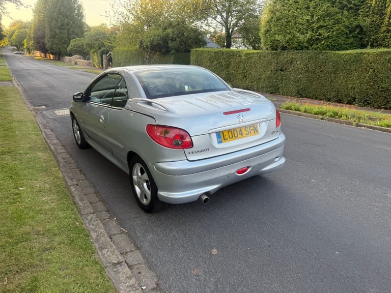 Peugeot 206 CC Convertible 1.6 Allure 2Dr Automatic with 12 Months MOT&Leather Seats&LOW 86K Miles