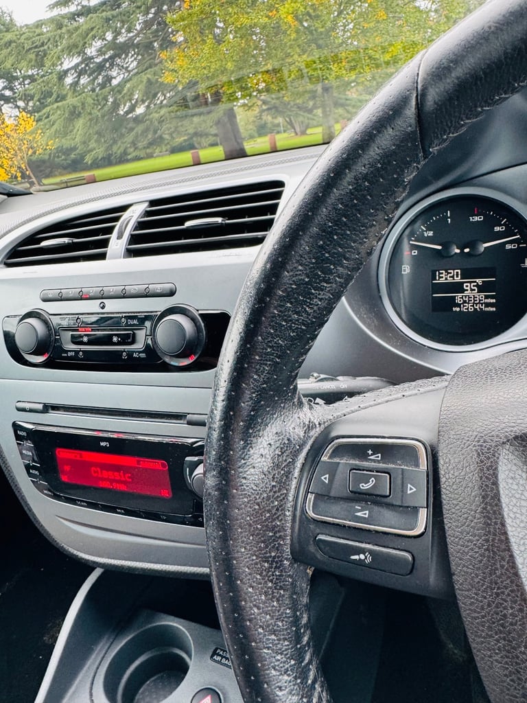 Seat, LEON, Hatchback, 2010, Manual, 1390 (cc), 5 doors