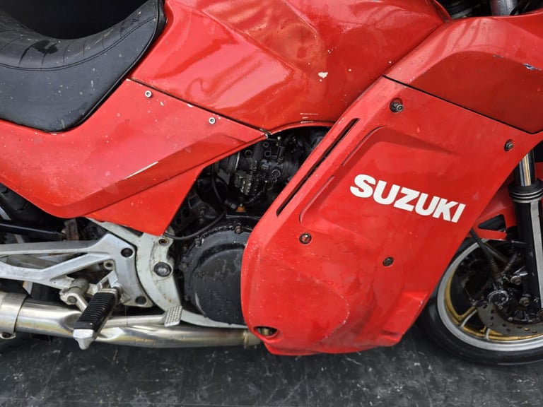 SUZUKI GSX 550 1985 PROJECT BIKE HPI CLEAR