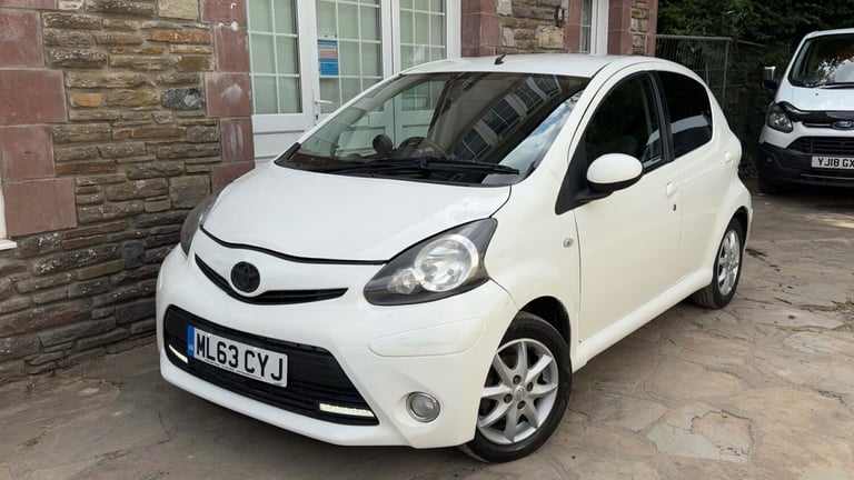 2013 Toyota AYGO 1.0 VVT-i Mode 5dr HATCHBACK Petrol Manual
