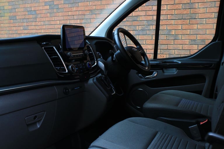 2021 Ford Tourneo Custom 2.0 320 EcoBlue Titanium Auto L1 Euro 6 (s/s) 5dr MPV Diesel Automatic