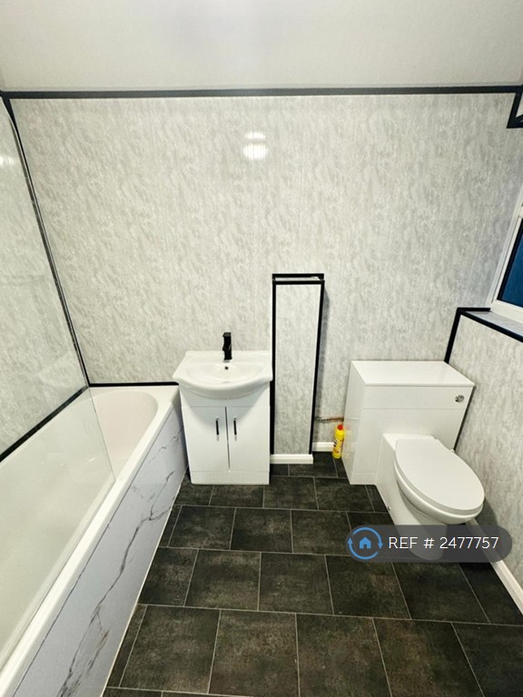4 bedroom house in Hadrian Street, Sunderland, SR4 (4 bed) (#2477757)