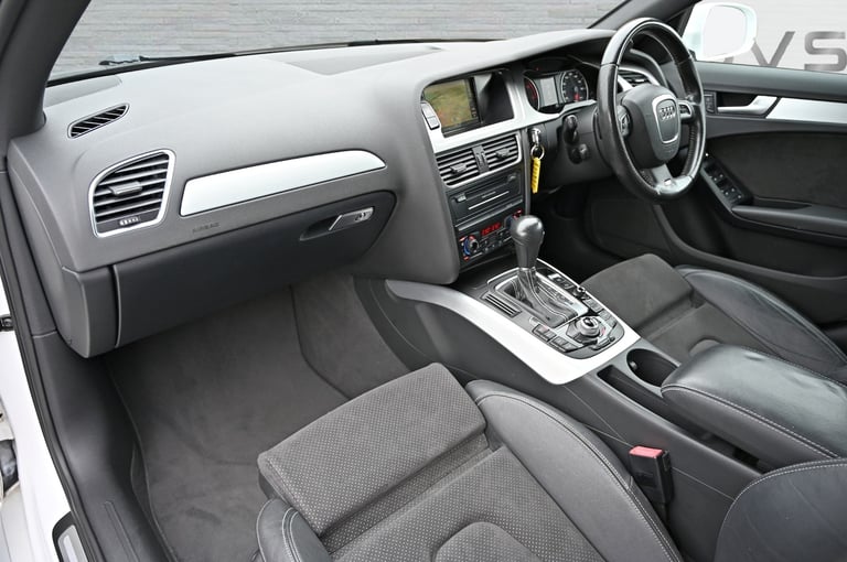 AUDI A4 S LINE 2.0 TDI DIESEL AUTO 5DR SALOON 2009 [59] WHITE