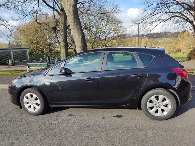 Vauxhall, ASTRA, Hatchback, 2015, Manual, 1398 (cc), 5 doors
