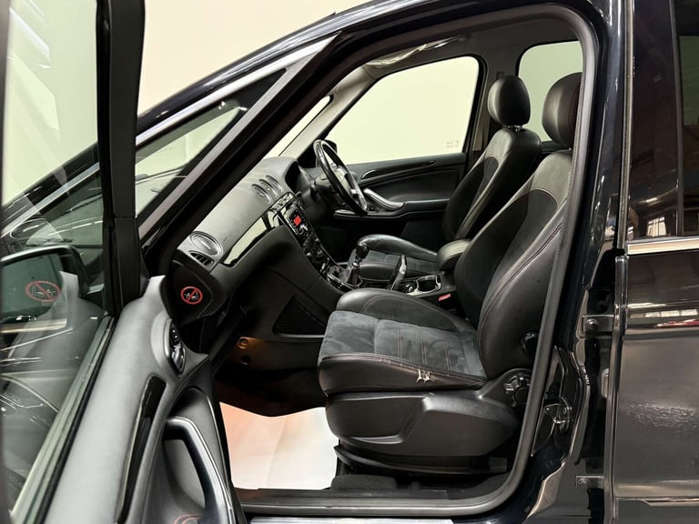 2010 Ford S-Max 2.0 TDCi Titanium X Sport Euro 5 5dr MPV Diesel Manual