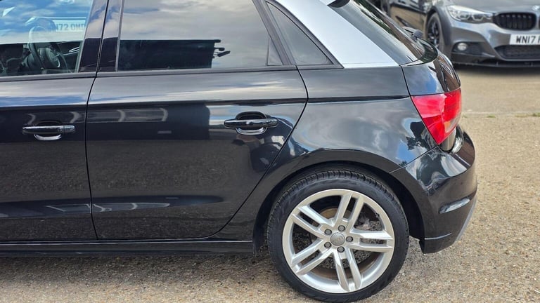 AUDI A1 1.4 TFSI S line Sportback S Tronic Euro 5 5dr 2012
