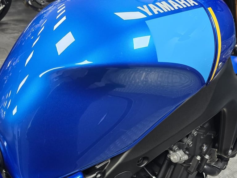YAMAHA XSR 900