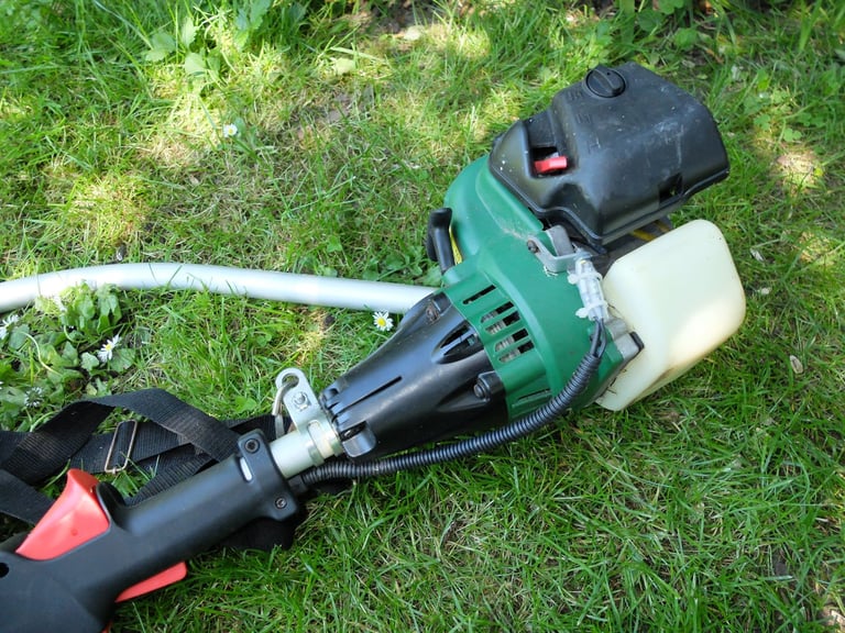 Qualcast two stroke petrol strimmer - for spares