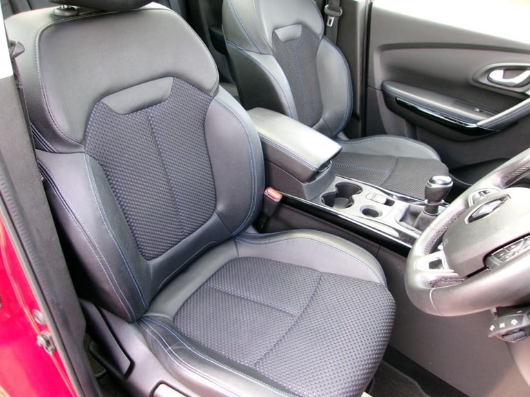 2019 Renault Kadjar 1.5 Blue dCi S Edition Euro 6 (s/s) 5dr HATCHBACK Diesel Manual